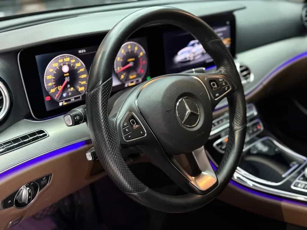 Mercedes-Benz E 250 T Avantgarde*WIDE*LEDER*HEADUP*360*AMBIENT 01/2017-photo-15