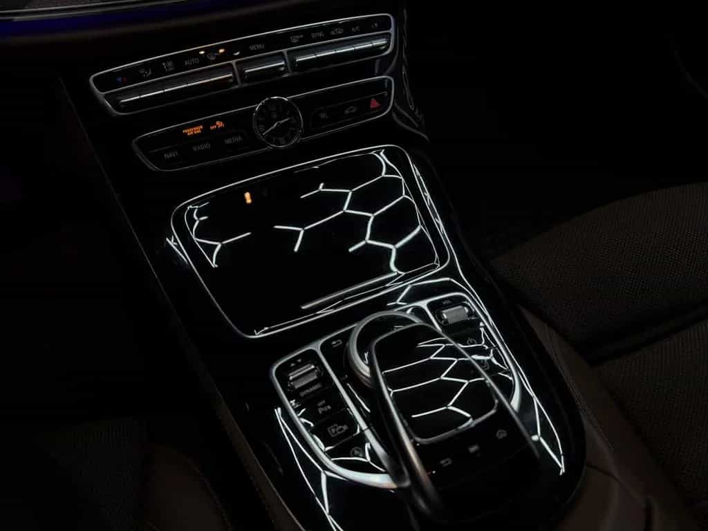 Mercedes-Benz E 250 T Avantgarde*WIDE*LEDER*HEADUP*360*AMBIENT 01/2017-photo-19