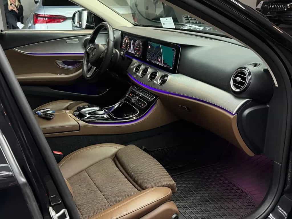 Mercedes-Benz E 250 T Avantgarde*WIDE*LEDER*HEADUP*360*AMBIENT 01/2017-photo-26