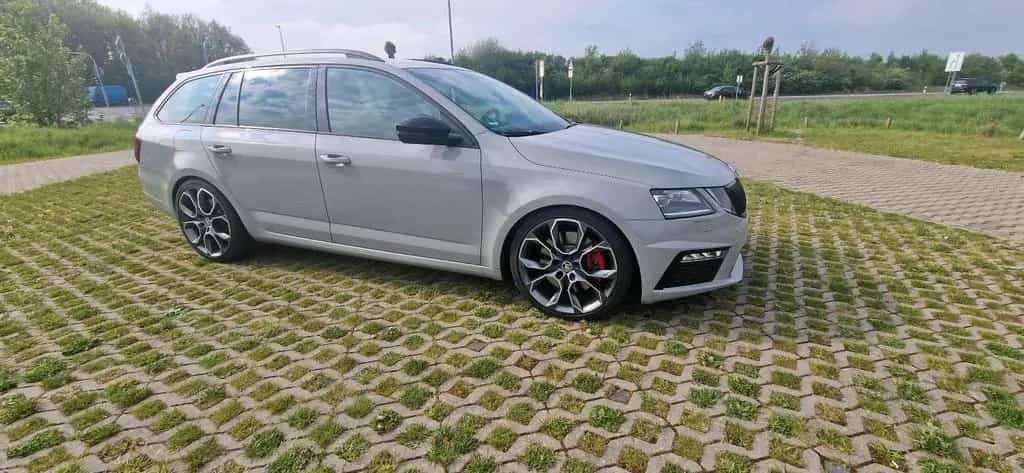 Skoda Octavia RS KW V3 05/2019-photo-0