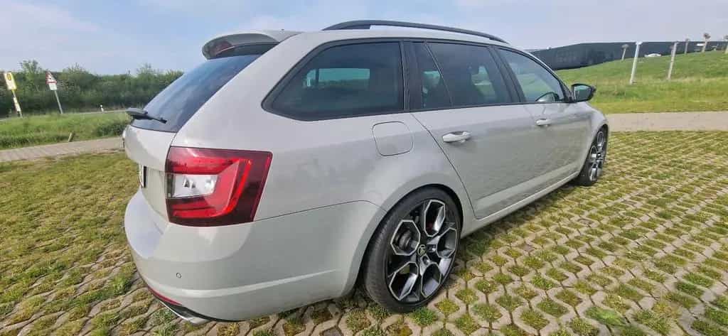 Skoda Octavia RS KW V3 05/2019-photo-2