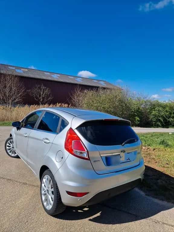 Ford Fiesta Titanium 1.0 ecoBoost 12/2015-photo-0