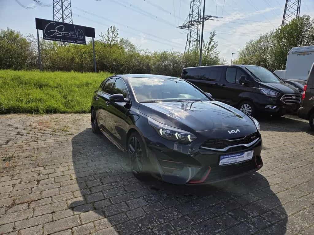 Kia ProCeed GT 08/2023-photo-1