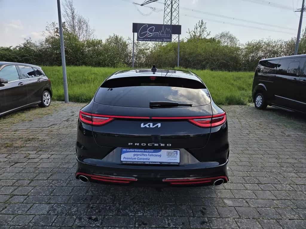 Kia ProCeed GT 08/2023-photo-2