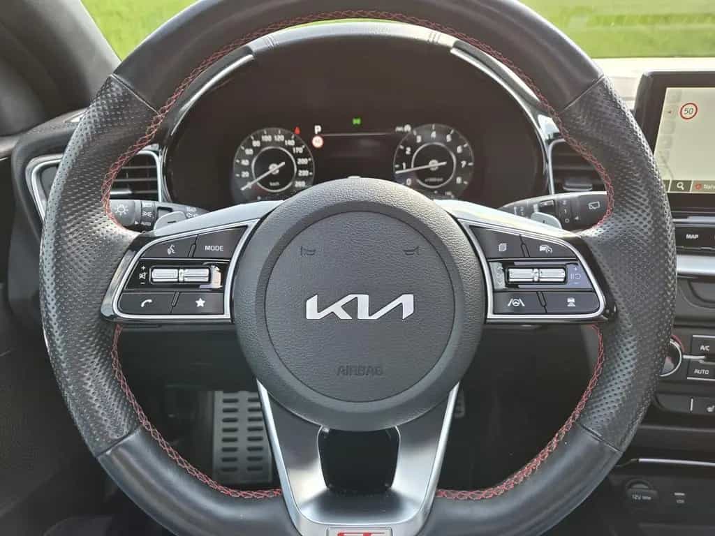 Kia ProCeed GT 08/2023-photo-22