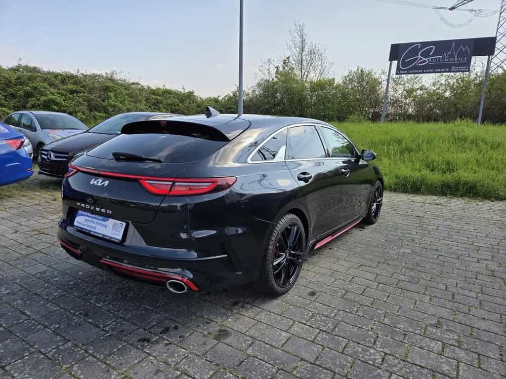 Kia ProCeed GT 08/2023-photo-3