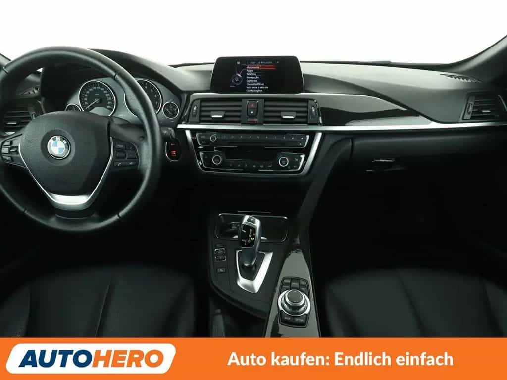BMW 4 Series 420i 04/2015-photo-11