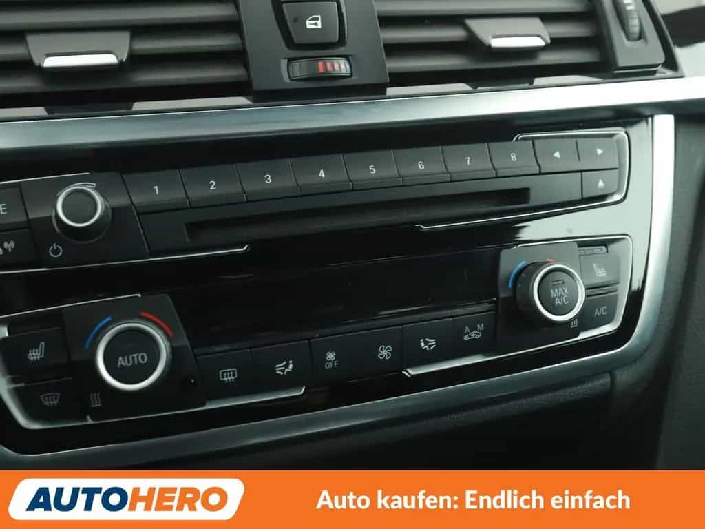 BMW 4 Series 420i 04/2015-photo-22