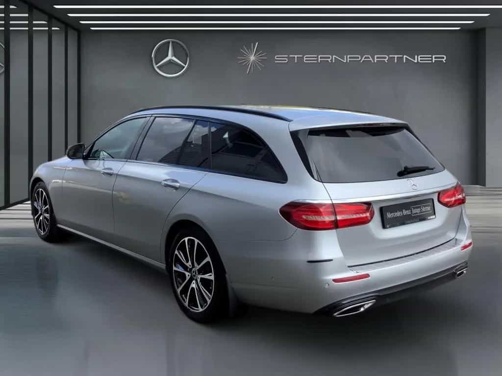 Mercedes-Benz E-Class 220 d T Avantgarde+MBUX+Night+Ambiente+WIDE 02/2020-photo-3