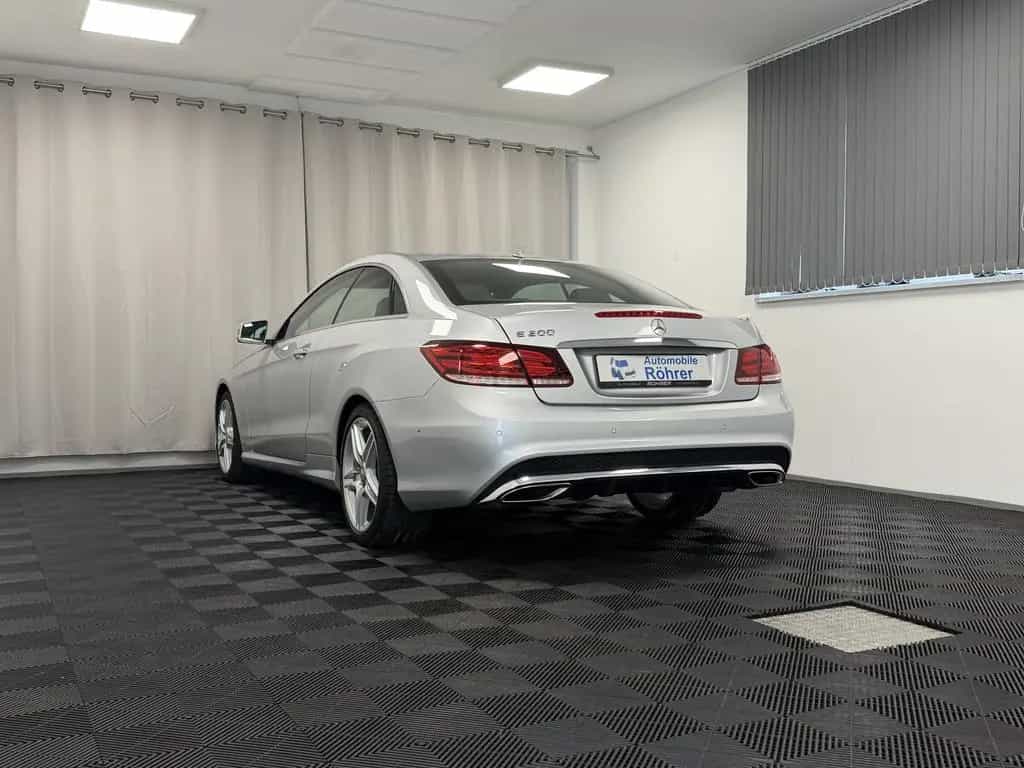 Mercedes-Benz E 200 CGI Coupe 7G-Aut. AMG-LINE Navi ILS-LED 06/2015-photo-28