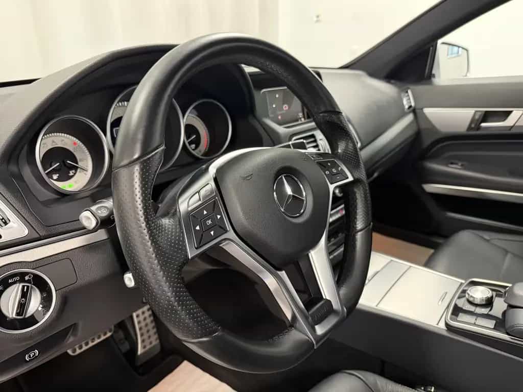 Mercedes-Benz E 200 CGI Coupe 7G-Aut. AMG-LINE Navi ILS-LED 06/2015-photo-9