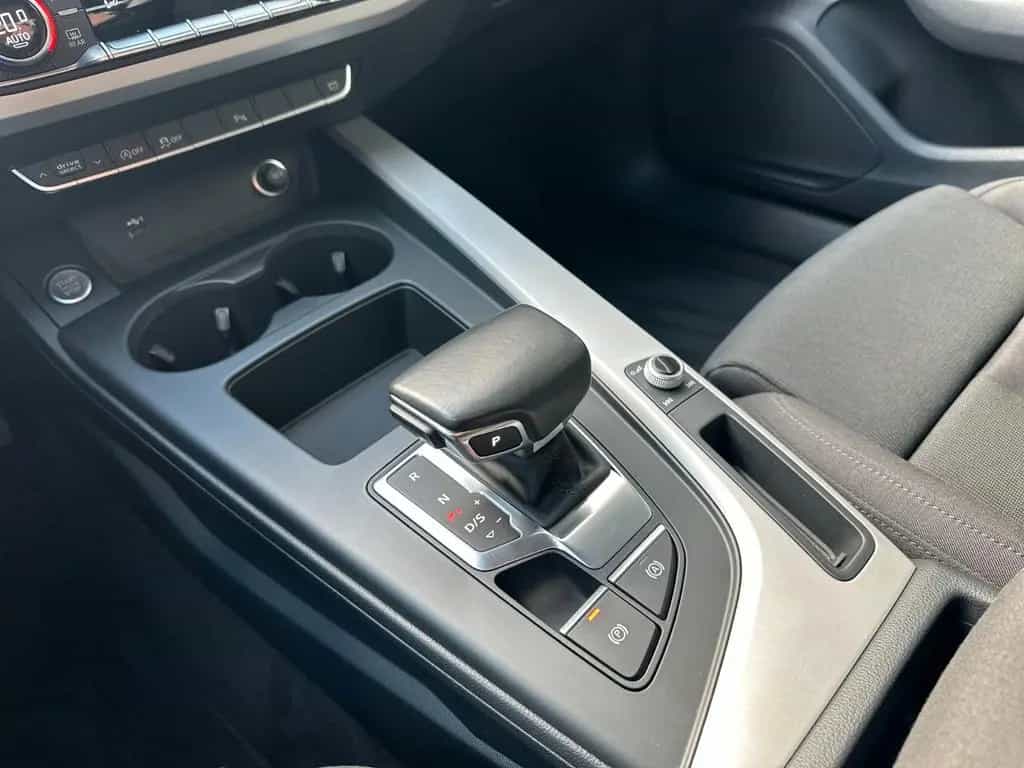 Audi A4 Av. 40TDI QUATTRO S-LINE VIRTUAL LED KAMERA 04/2021-photo-17