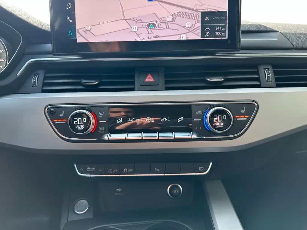 Audi A4 Av. 40TDI QUATTRO S-LINE VIRTUAL LED KAMERA 04/2021-photo-18