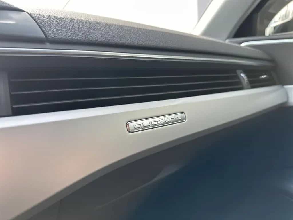 Audi A4 Av. 40TDI QUATTRO S-LINE VIRTUAL LED KAMERA 04/2021-photo-25