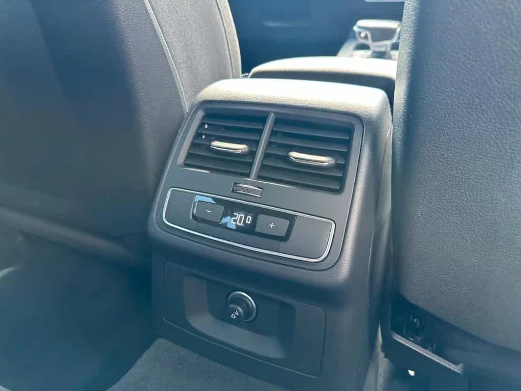 Audi A4 Av. 40TDI QUATTRO S-LINE VIRTUAL LED KAMERA 04/2021-photo-26