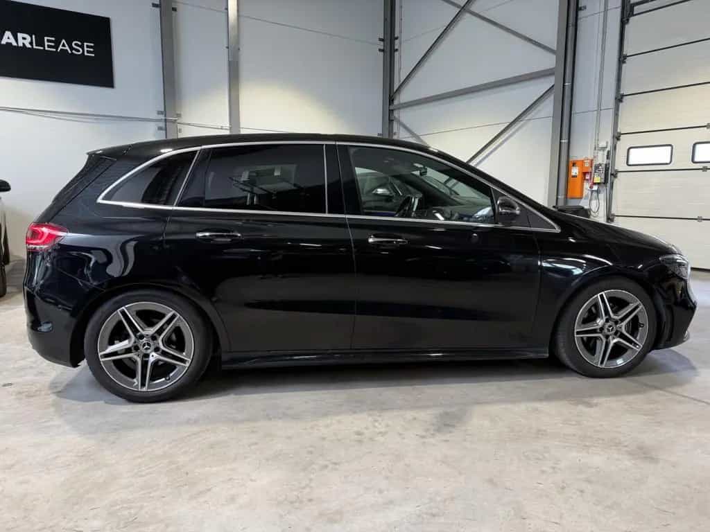 Mercedes-Benz B-Class 180 AMG LINE/ GARANTIE 12 MOIS 07/2019-photo-2