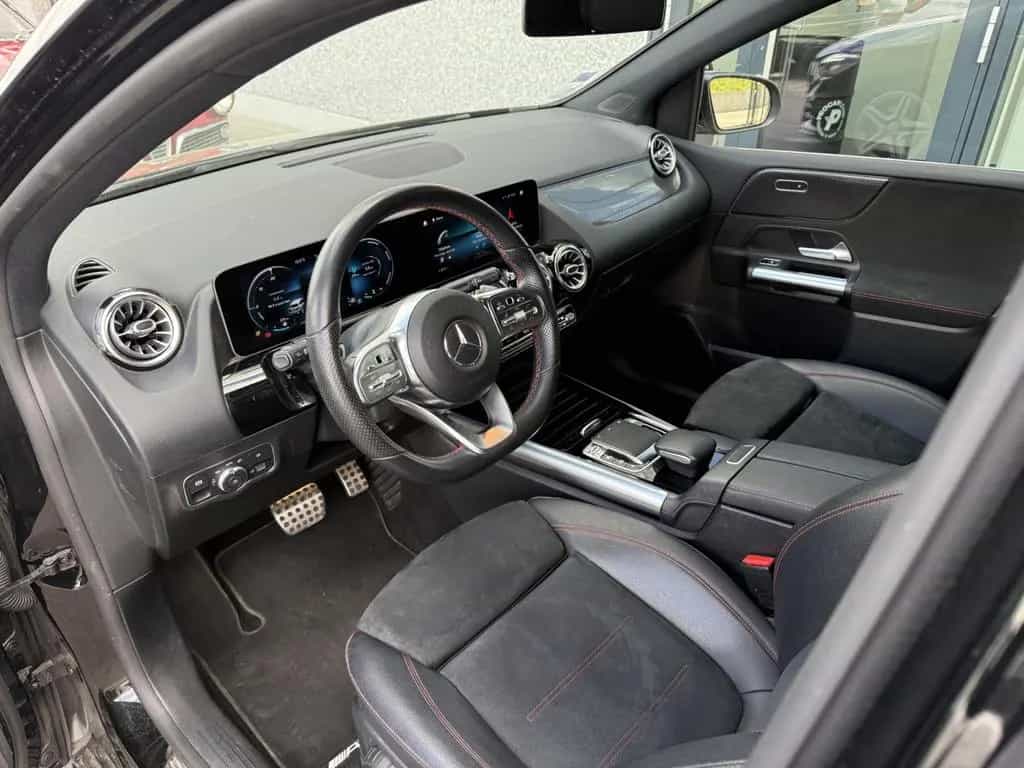 Mercedes-Benz B-Class 180 AMG LINE/ GARANTIE 12 MOIS 07/2019-photo-5