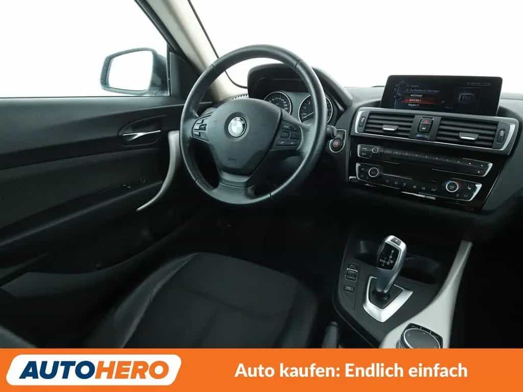 BMW 2 Series 218i Aut.*NAVI*TEMPO*PDC*SHZ*LIM*KLIMA* 12/2016-photo-11