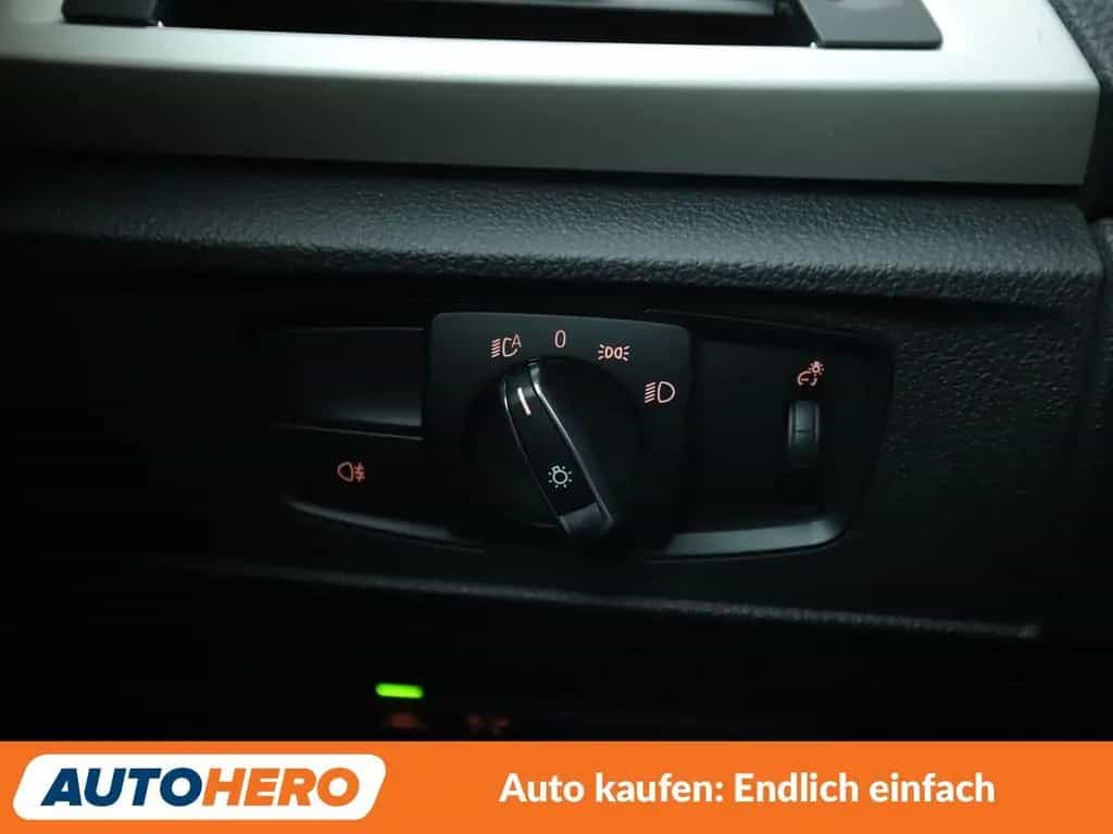 BMW 2 Series 218i Aut.*NAVI*TEMPO*PDC*SHZ*LIM*KLIMA* 12/2016-photo-24