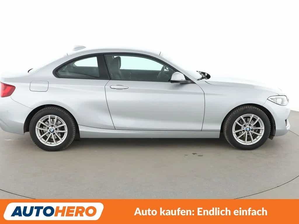 BMW 2 Series 218i Aut.*NAVI*TEMPO*PDC*SHZ*LIM*KLIMA* 12/2016-photo-5