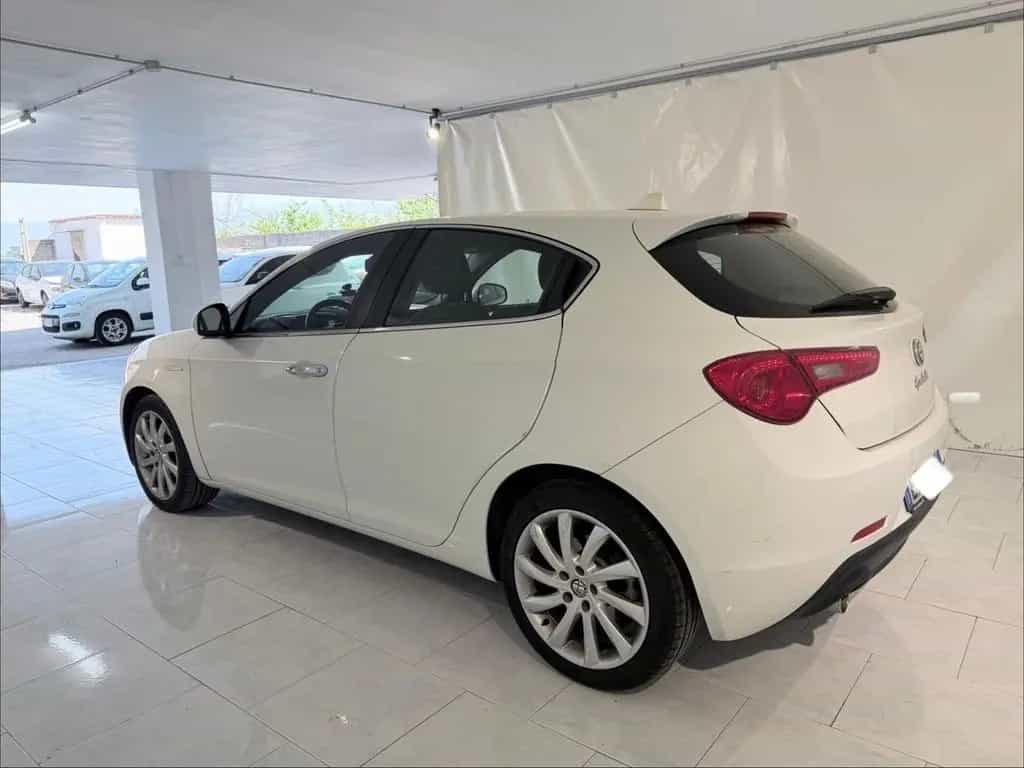 Alfa Romeo Giulietta ROMEO GIULIETTA 2015 1.6 JTD 105 CV 04/2015-photo-3