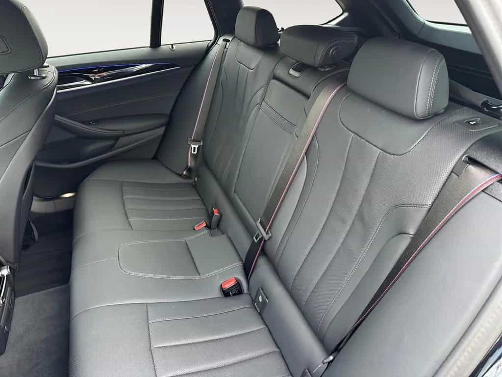 BMW 5 Series 520d xDrive A M Sportpaket Head-Up HiFi DAB RFK 03/2023-photo-12