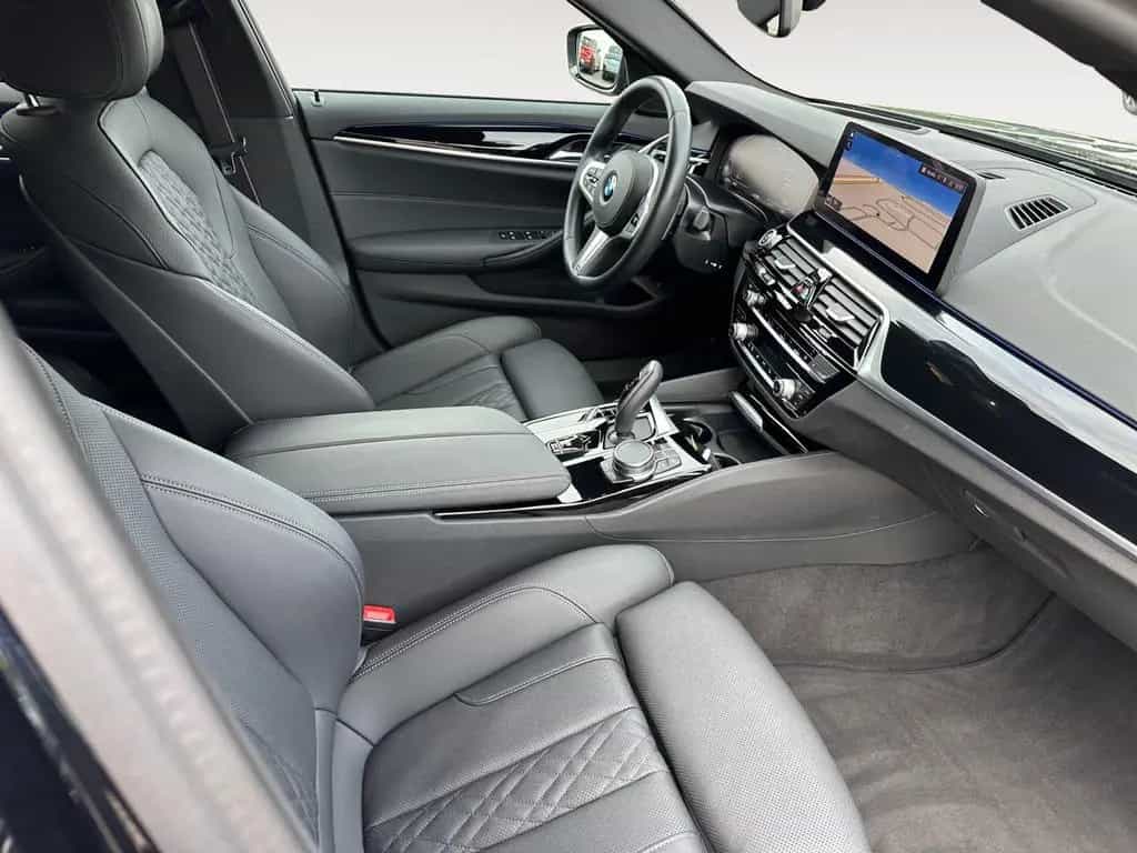 BMW 5 Series 520d xDrive A M Sportpaket Head-Up HiFi DAB RFK 03/2023-photo-14