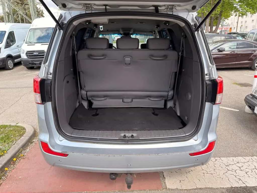 Ssangyong Rodius Quartz 4WD*KLIMA*7 SITZER*LEDER*ALLRAD* 03/2015-photo-4