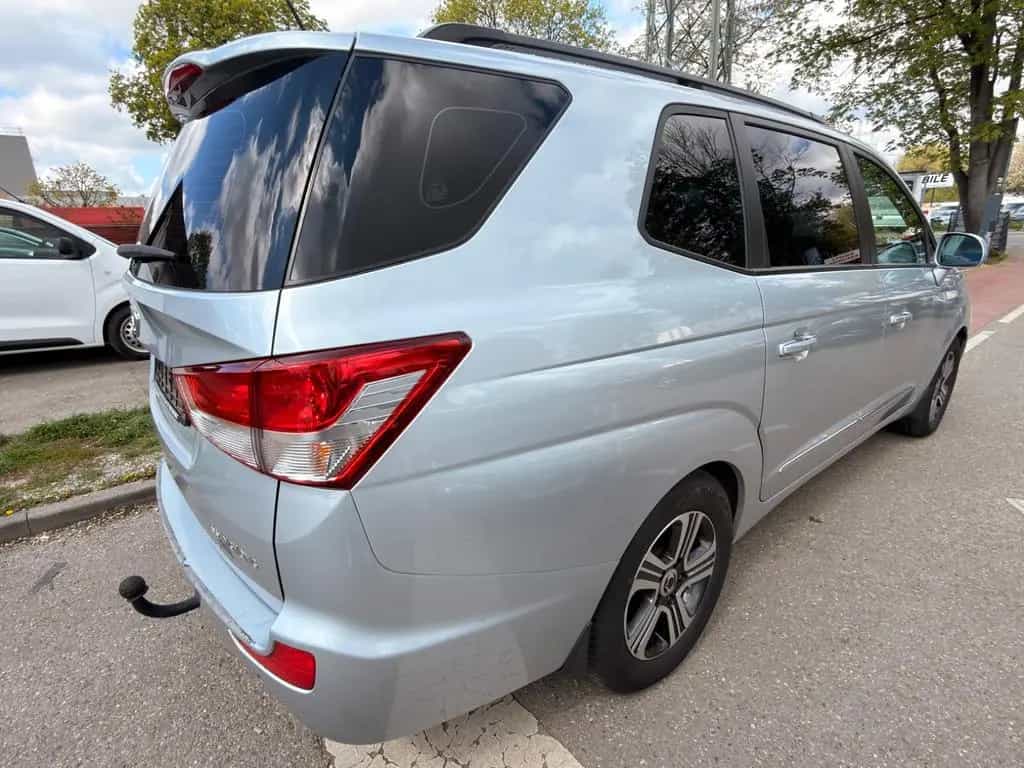 Ssangyong Rodius Quartz 4WD*KLIMA*7 SITZER*LEDER*ALLRAD* 03/2015-photo-6