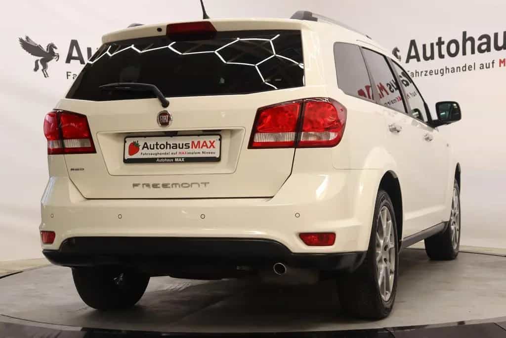 Fiat Freemont Lounge AWD~SZH~Alpine~Keyless~Kam~Navi~ 07/2015-photo-1