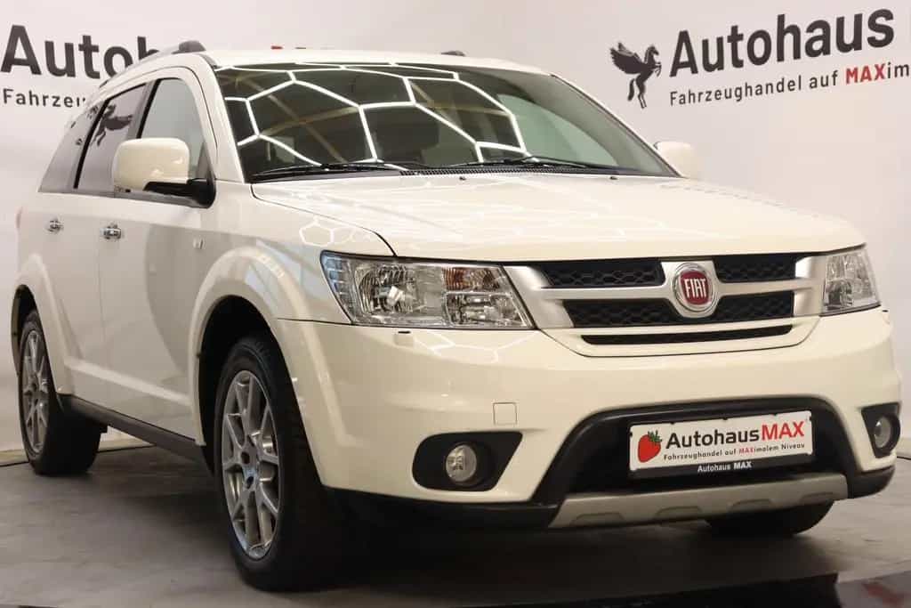 Fiat Freemont Lounge AWD~SZH~Alpine~Keyless~Kam~Navi~ 07/2015-photo-2