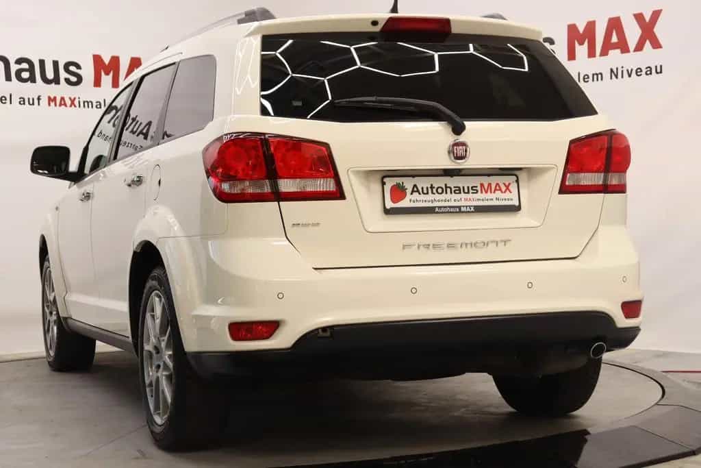 Fiat Freemont Lounge AWD~SZH~Alpine~Keyless~Kam~Navi~ 07/2015-photo-3
