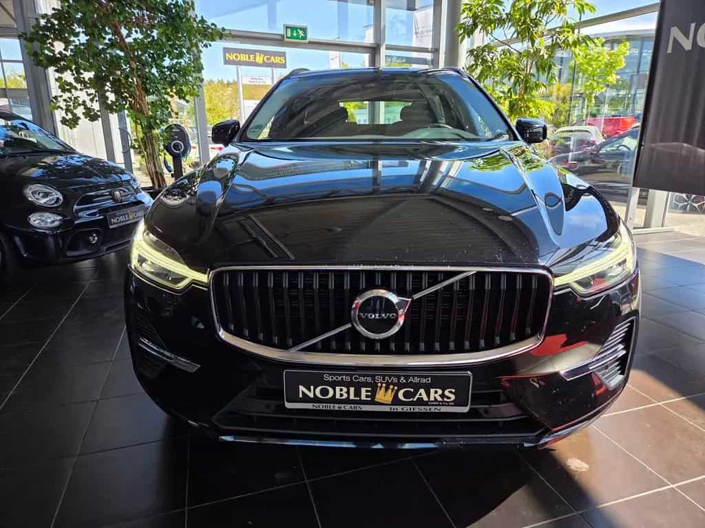 Volvo XC60 Momentum 2WD RFK LED ALU 04/2022-photo-1