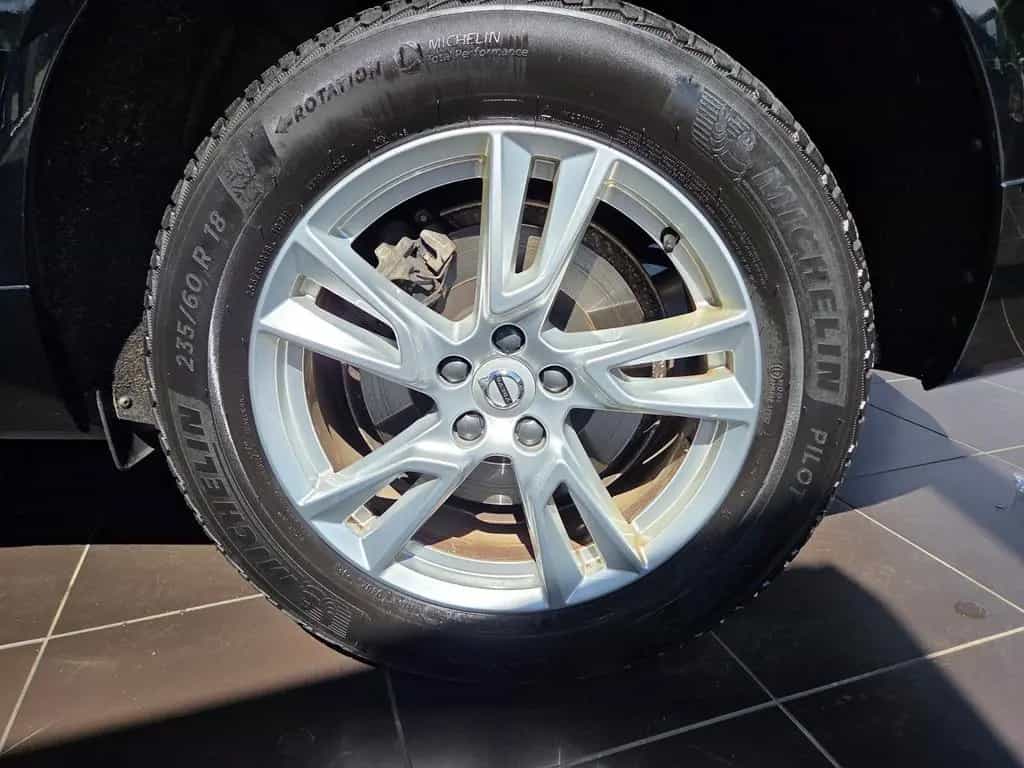 Volvo XC60 Momentum 2WD RFK LED ALU 04/2022-photo-25