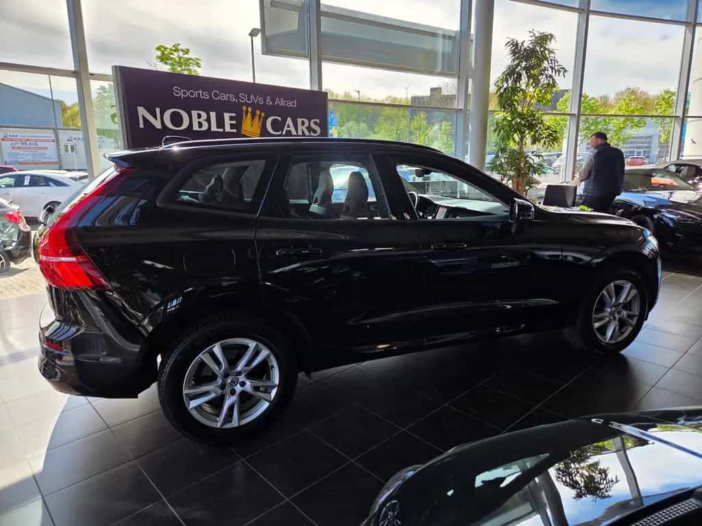 Volvo XC60 Momentum 2WD RFK LED ALU 04/2022-photo-7