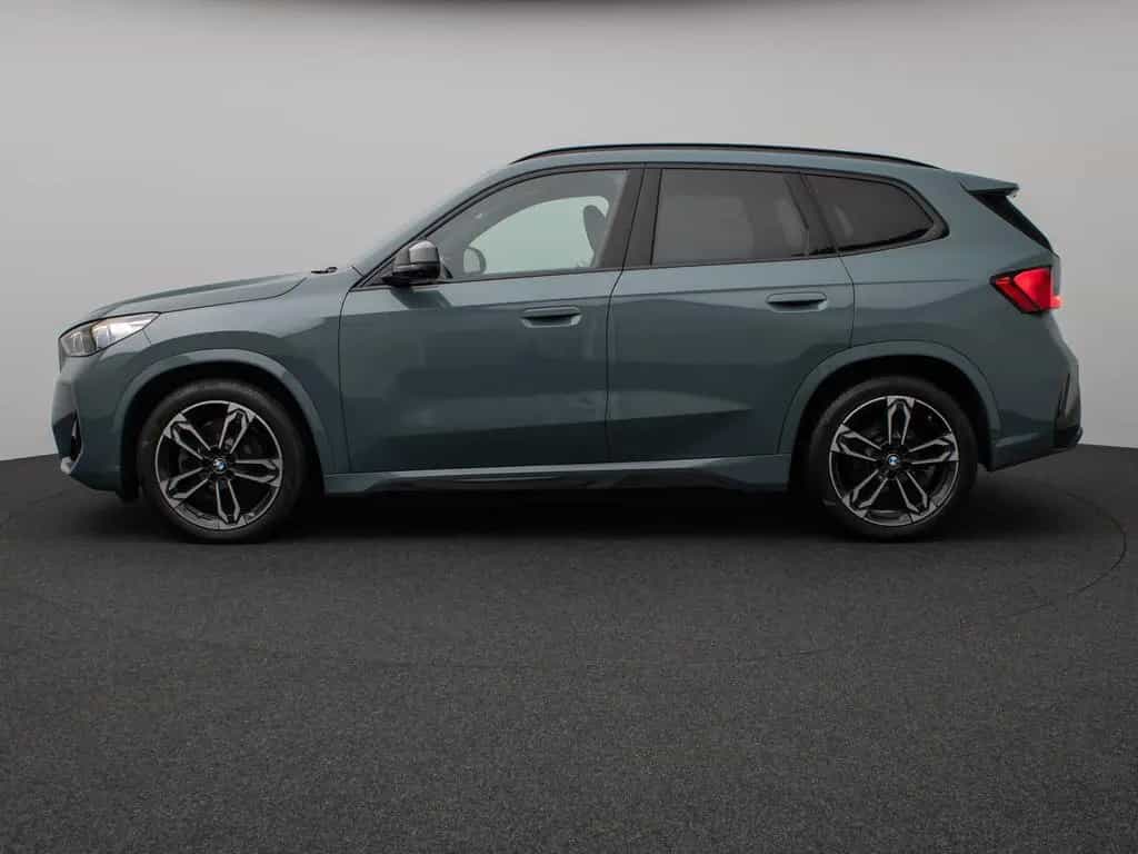 BMW X1 xD23i M Sport Panorama 360°HUD DAB AHK Komfor 03/2023-photo-8