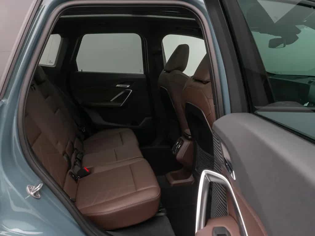 BMW X1 xD23i M Sport Panorama 360°HUD DAB AHK Komfor 03/2023-photo-23