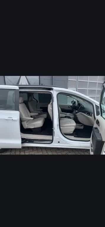 Chrysler Pacifica Voyager Bj.2021 03/2021-photo-5