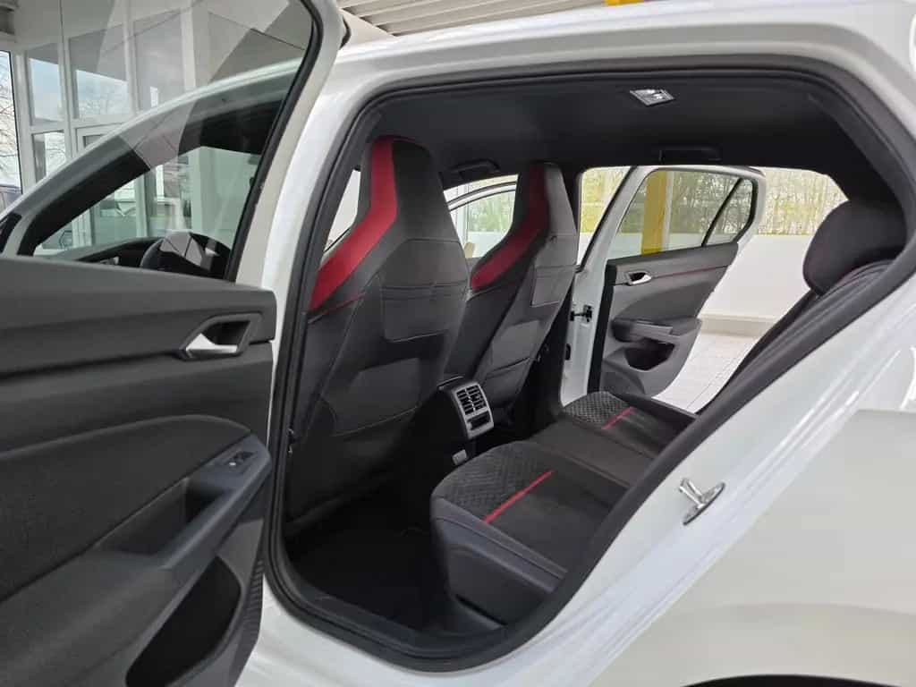 Volkswagen Golf VIII Limo GTI Clubsport Navi BlackStyle 08/2022-photo-12