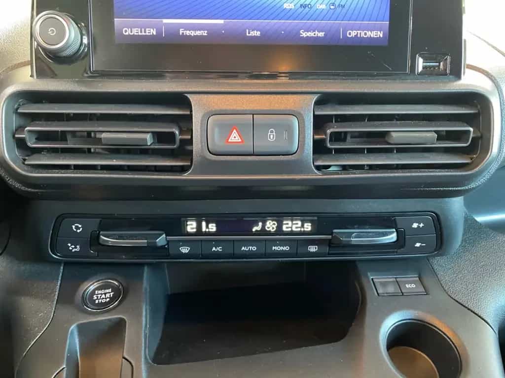 Toyota Proace City Verso 1.2 Turbo L1 Team D *RCam*SHZ* 10/2021-photo-27