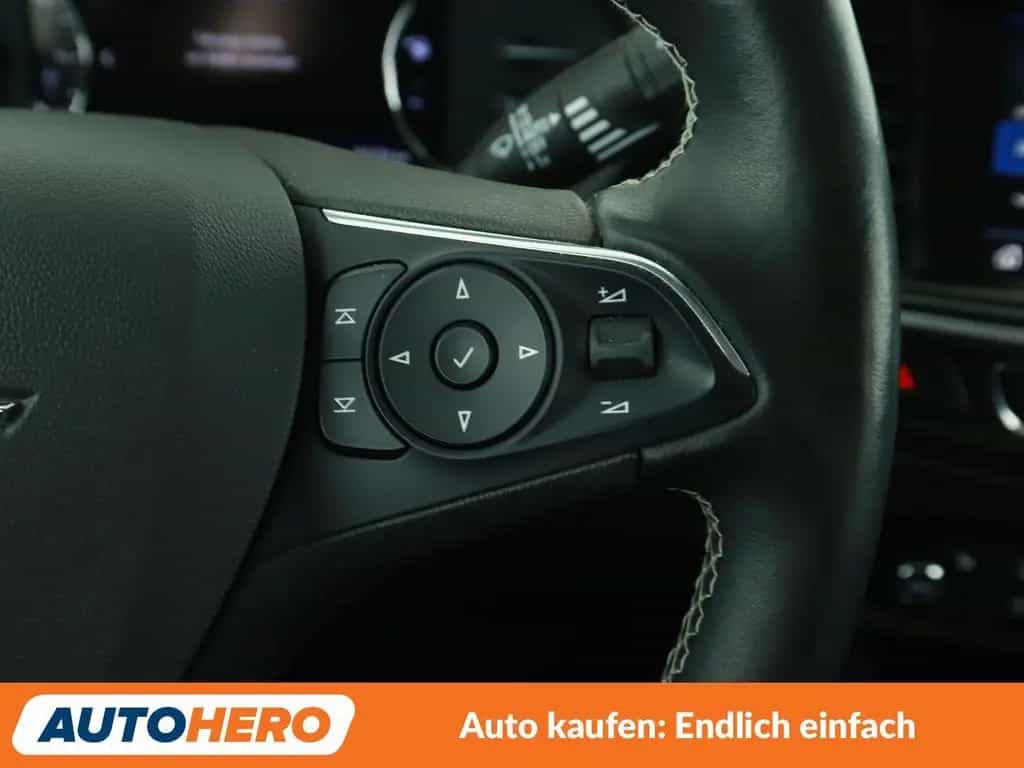 Opel Insignia Grand Sport 1.6 SIDI Turbo Ultimate*LED 03/2019-photo-23