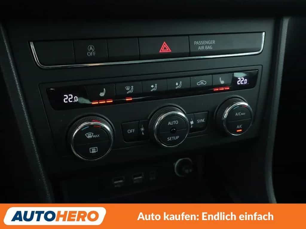 Seat Ateca 1.4 TSI ACT Style Aut*NAVI*LED*TEMPO*PDC* 07/2018-photo-25
