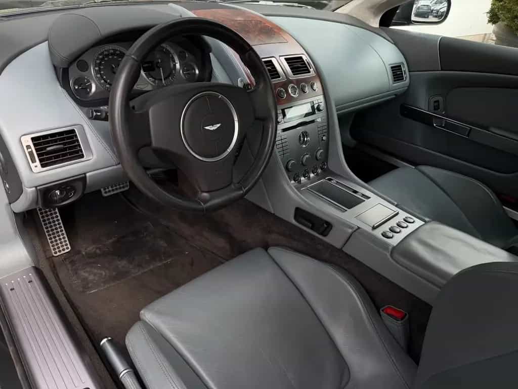 Aston Martin DB9 -5.9 Touchtronic V 12 03/2005-photo-16