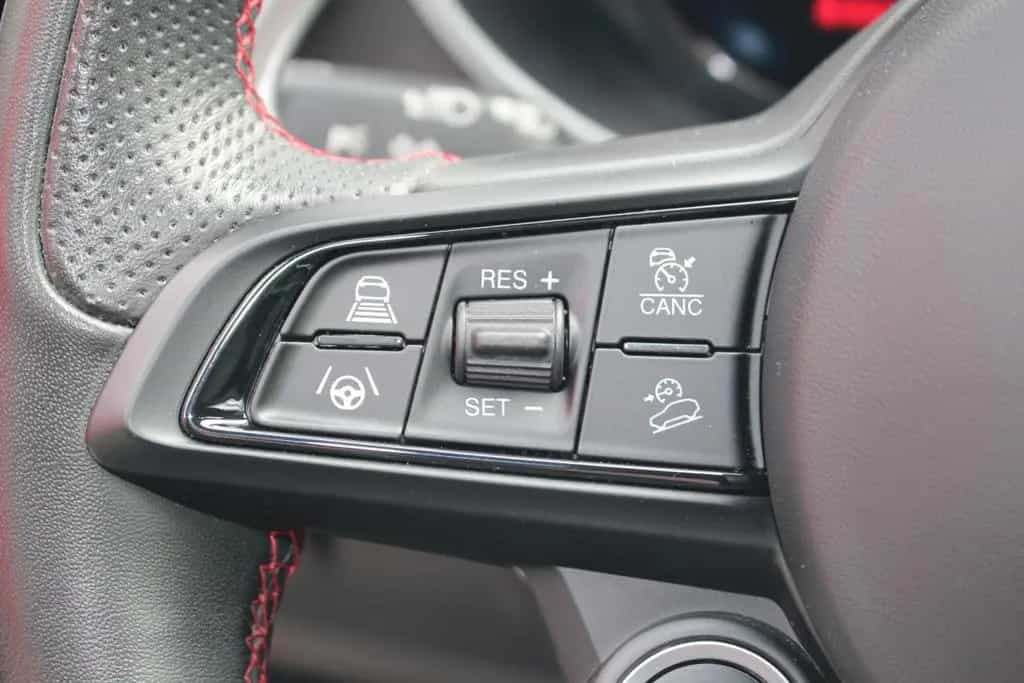 Alfa Romeo Stelvio Competizione Q4 09/2023-photo-13