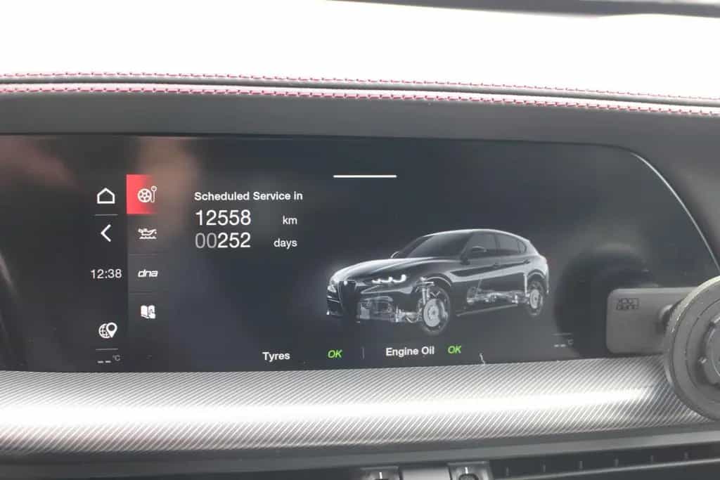 Alfa Romeo Stelvio Competizione Q4 09/2023-photo-15