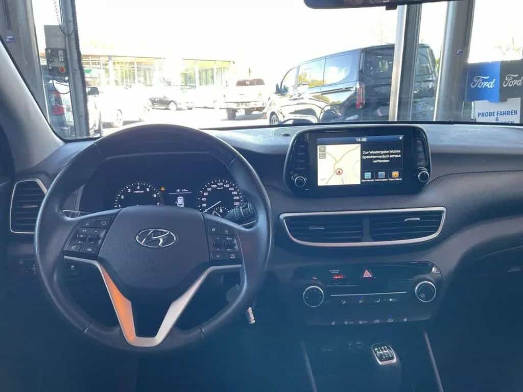 Hyundai TUCSON 1.6 /AppleCarPlay/LED/LM-FELGEN/TEMPOMAT/ 04/2019-photo-6