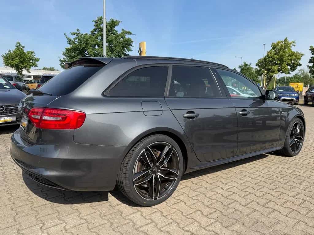 Audi A4 Avant 2.0 TDI S line Sportpaket / plus 10/2015-photo-5