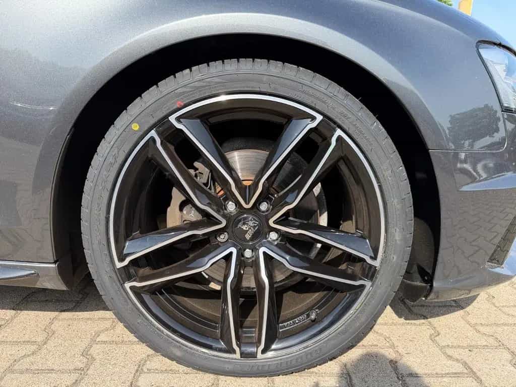 Audi A4 Avant 2.0 TDI S line Sportpaket / plus 10/2015-photo-9