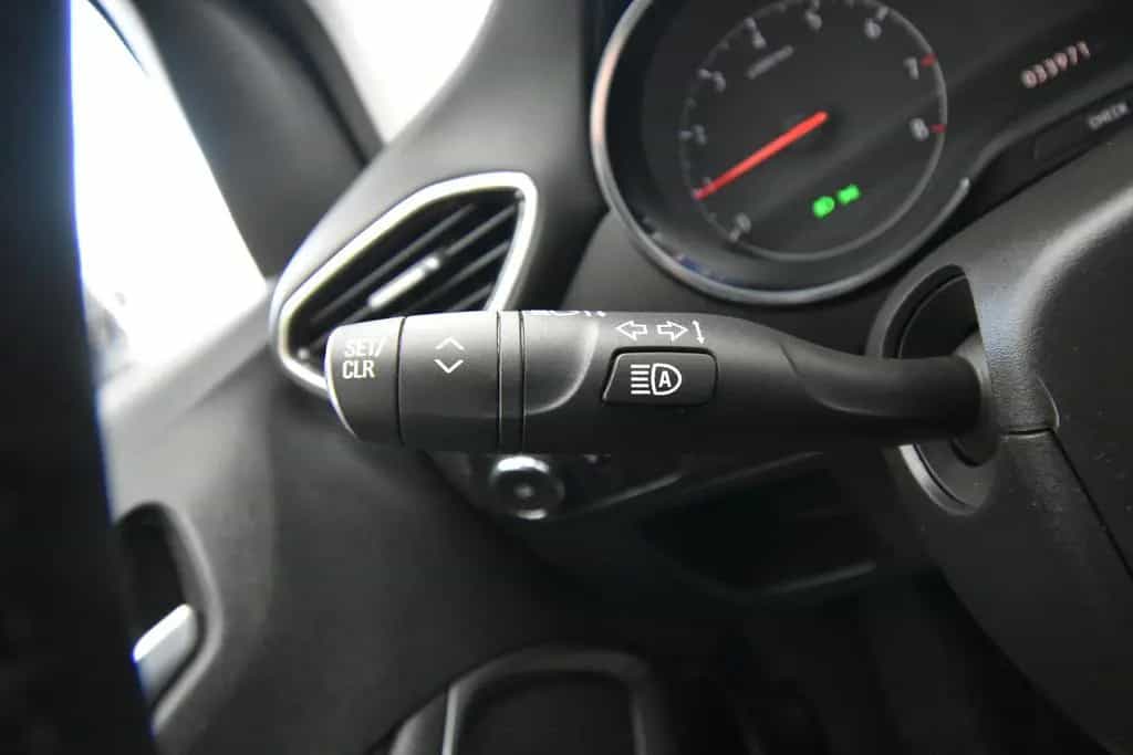 Opel Crossland Elegance SHZ RFK LHZ NAVI TEMP 39t km 07/2022-photo-37