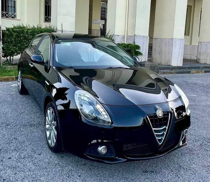 Alfa Romeo Giulietta 1.6 JTDm-2 04/2015-photo-2